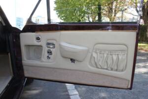 Bild 11/17 von Rolls-Royce Corniche I (1976)