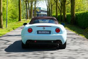 Image 15/40 of Alfa Romeo 8C Spider (2009)