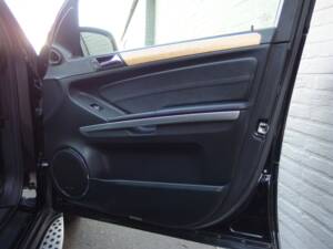 Immagine 53/100 di Mercedes-Benz GL 550 4MATIC (2008)