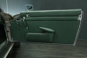 Image 30/50 de Mercedes-Benz 280 SL (1970)