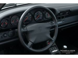 Bild 16/29 von Porsche 911 Carrera 4S (1998)
