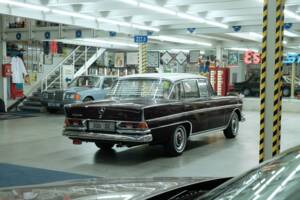 Image 11/50 of Mercedes-Benz 300 SE lang (1965)