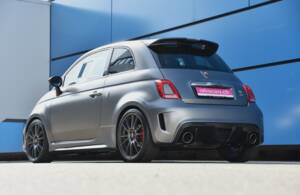 Image 21/21 of Abarth 695 Biposto (2016)