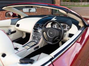 Afbeelding 5/81 van Aston Martin DB 9 Volante (2015)