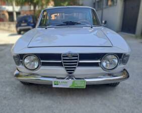 Image 2/39 of Alfa Romeo Giulia GT 1300 Junior (1970)