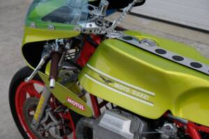 Image 24/39 of Moto Guzzi 1000 SP II (1985)