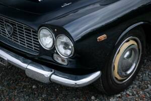Bild 29/37 von Lancia Flaminia GTL 2.8 3C Touring (1964)