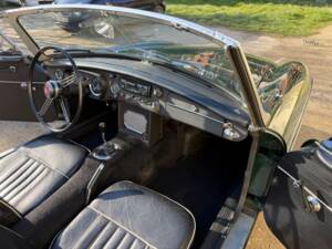 Image 5/12 of MG MGB (1964)