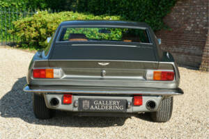 Image 46/50 of Aston Martin V8 (1980)