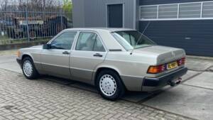 Image 5/8 de Mercedes-Benz 190 D (1991)