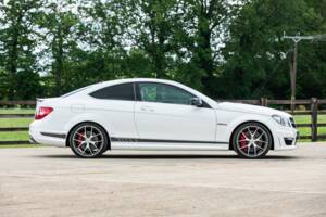 Image 5/33 of Mercedes-Benz C 63 AMG "Edition 507" (2013)