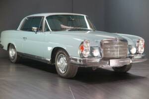 Bild 8/30 von Mercedes-Benz 280 SE 3,5 (1971)