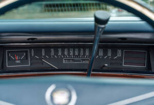 Image 21/30 of Cadillac Fleetwood Eldorado Convertible (1972)