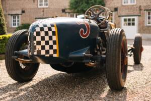 Image 5/25 of Pontiac Economy Eight Special (1933)