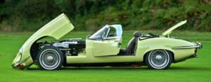 Immagine 17/50 di Jaguar Type E V12 (1973)