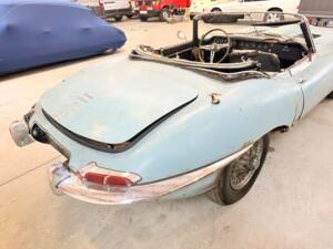 Image 7/53 de Jaguar Type E 4.2 (1967)