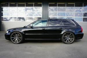 Image 2/41 of Audi RS4 Avant (2000)