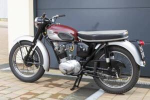 Image 13/23 of Triumph T 20 Tiger Cub (1960)