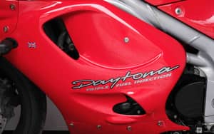 Image 33/66 of Triumph Daytona T595 (1998)