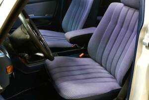 Bild 14/25 von Mercedes-Benz 280 TE (1985)