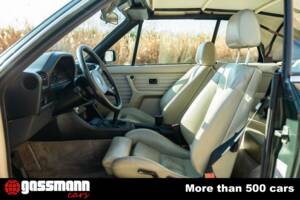 Bild 10/15 von BMW 325i (1986)