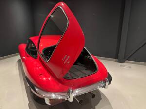 Afbeelding 52/95 van Jaguar XK-E (1970)