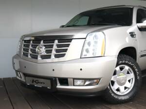 Bild 2/50 von Cadillac Escalade (2009)
