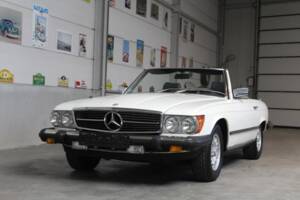 Bild 2/12 von Mercedes-Benz 380 SL (1982)