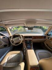 Image 16/31 of Jaguar XJ6 3.2 (1995)