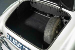 Image 17/19 of Mercedes-Benz 190 SL (1960)