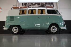 Image 24/50 of Volkswagen T1 panel van (1964)