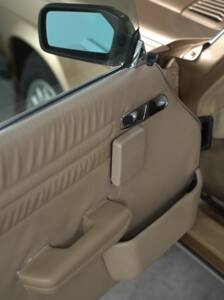 Image 39/47 de Mercedes-Benz 560 SL (1987)