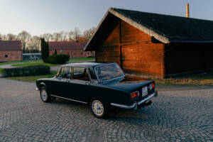 Image 14/78 of Alfa Romeo 1750 Berlina (1970)