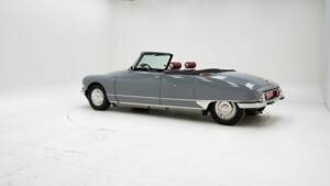 Afbeelding 4/15 van Citroën DS 21 (1968)