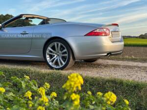 Image 40/84 de Jaguar XK 4.2 (2006)