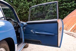 Image 13/56 of Aston Martin DB 4 (1960)
