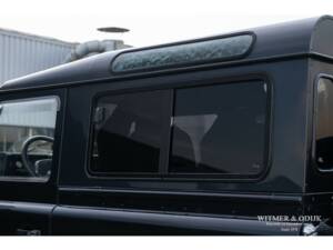Bild 21/23 von Land Rover Defender 90 (1996)