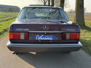Imagen 6/26 de Mercedes-Benz 300 SDL (1987)