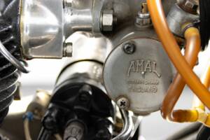 Image 49/50 de Triumph 6T Thunderbird (1958)