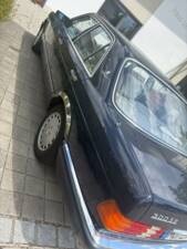 Immagine 2/13 di Mercedes-Benz 300 SE (1990)