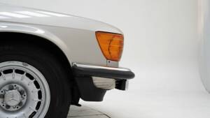 Image 12/15 de Mercedes-Benz 380 SL (1985)