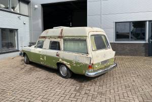 Imagen 21/26 de Mercedes-Benz 200 D Universal (1966)