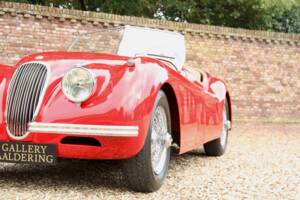 Image 43/50 of Jaguar XK 120 SE OTS (1954)