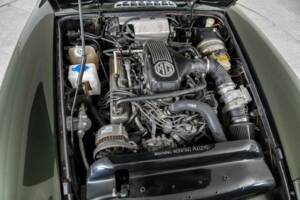 Immagine 38/50 di MG RV8 (1994)