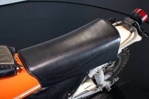 Image 35/50 of Aspes DUMMY (1983)