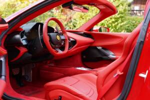 Image 2/14 of Ferrari SF90 Spider (2024)