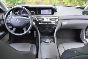 Immagine 12/50 di Mercedes-Benz CL 63 AMG (2007)