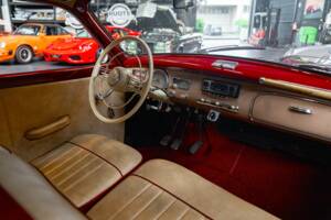 Image 27/50 of BMW 501&#x2F;6 (1955)