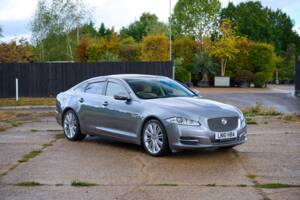 Bild 11/50 von Jaguar XJ 5.0 (2010)