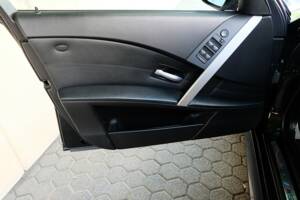 Afbeelding 31/51 van BMW M5 (2007)